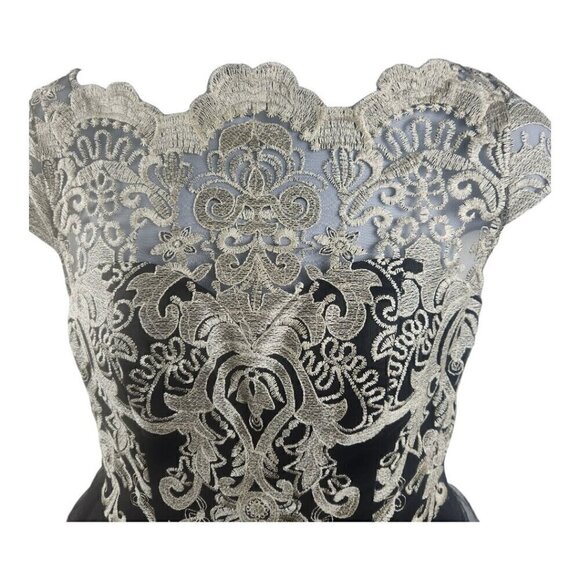 Chi Chi London Clara Dress Embroidered Lace Overlay Cap Sleeve Black Gold US 8 - Picture 3 of 12